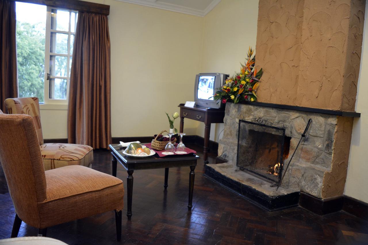 Outspan Hotel Ньери Экстерьер фото